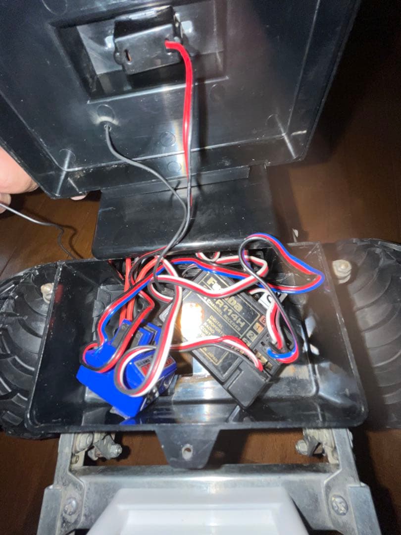 2ビート 1/10 タミヤ ハイラックス4WD マウンテンライダー仕様