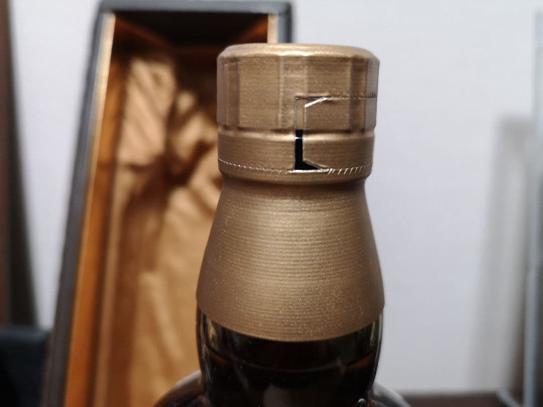 サントリー 山崎 10年 シングルモルト ウイスキー 700ml 40度