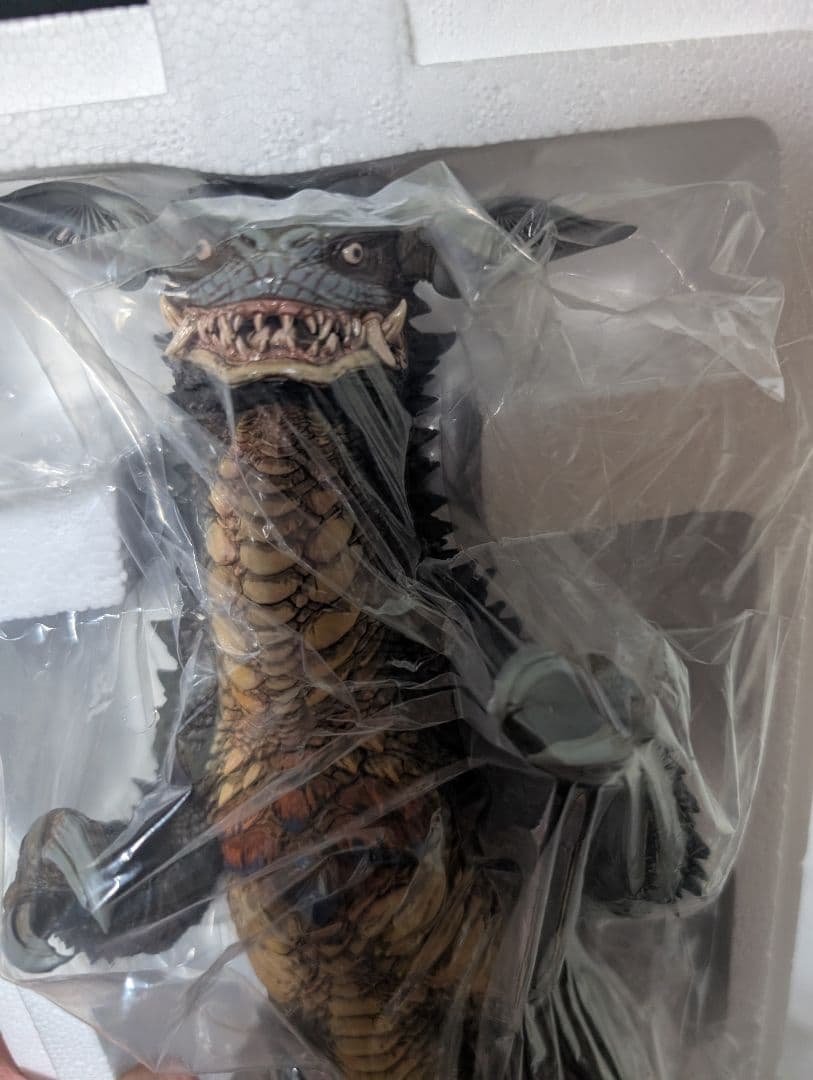 ウルトラマン　KAIJU REMIX SERIES 脳波怪獣　ギャンゴ　ACRO