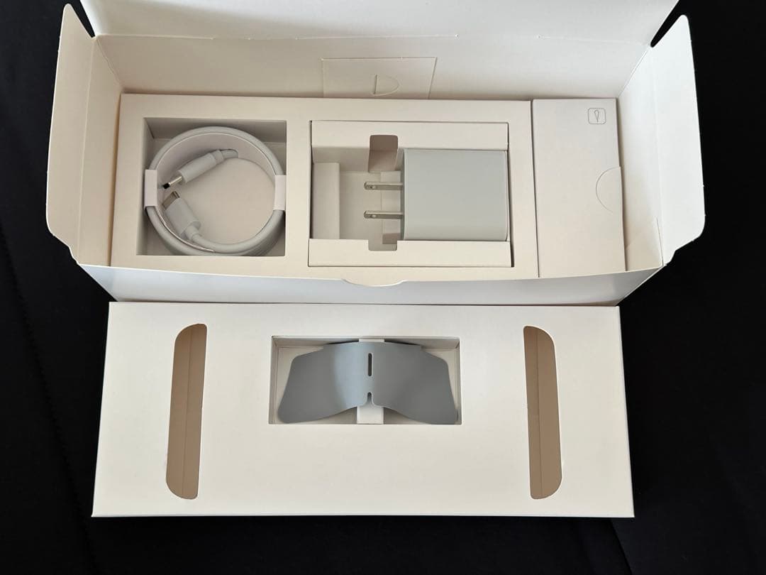 PICO 4 VRヘッドセット　8 GB + 128 GB　美品