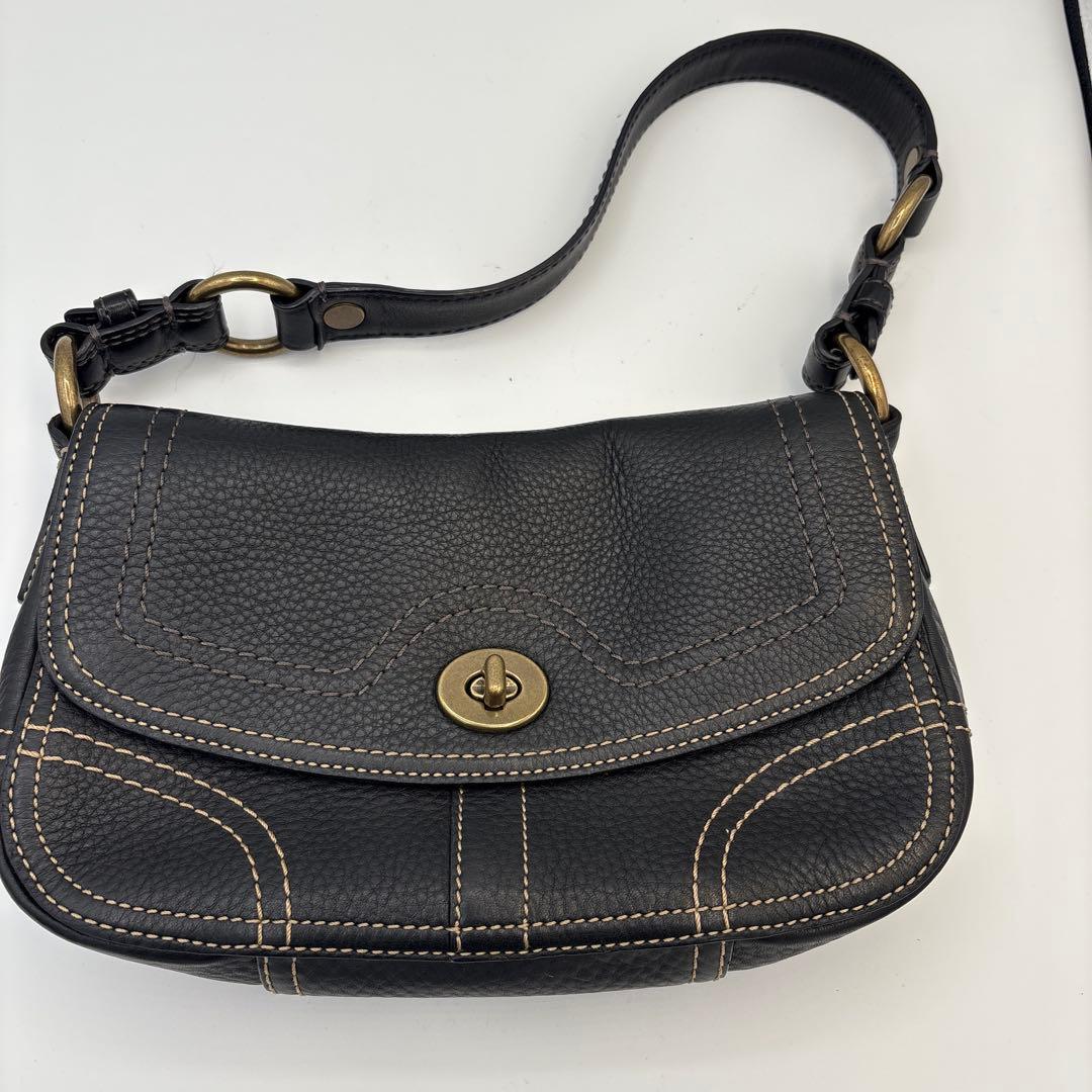 COACH（コーチ）ブラックレザー ショルダーバッグ