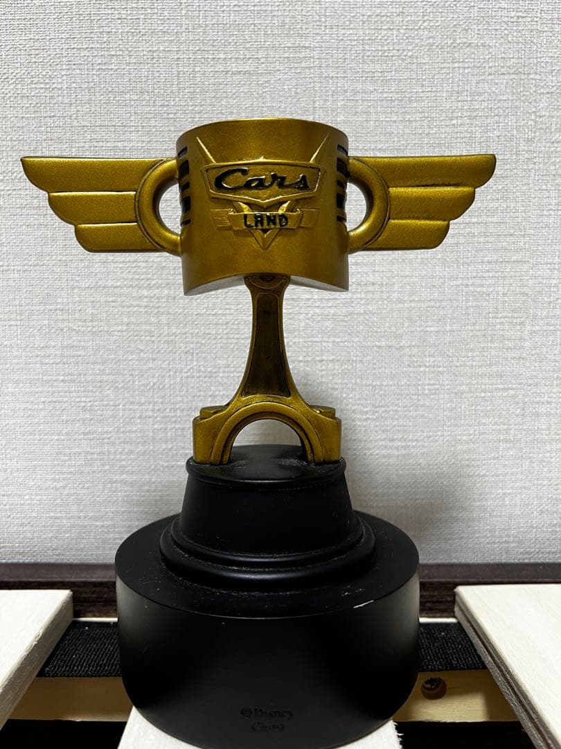 カーズ ピストンカップ トロフィー
