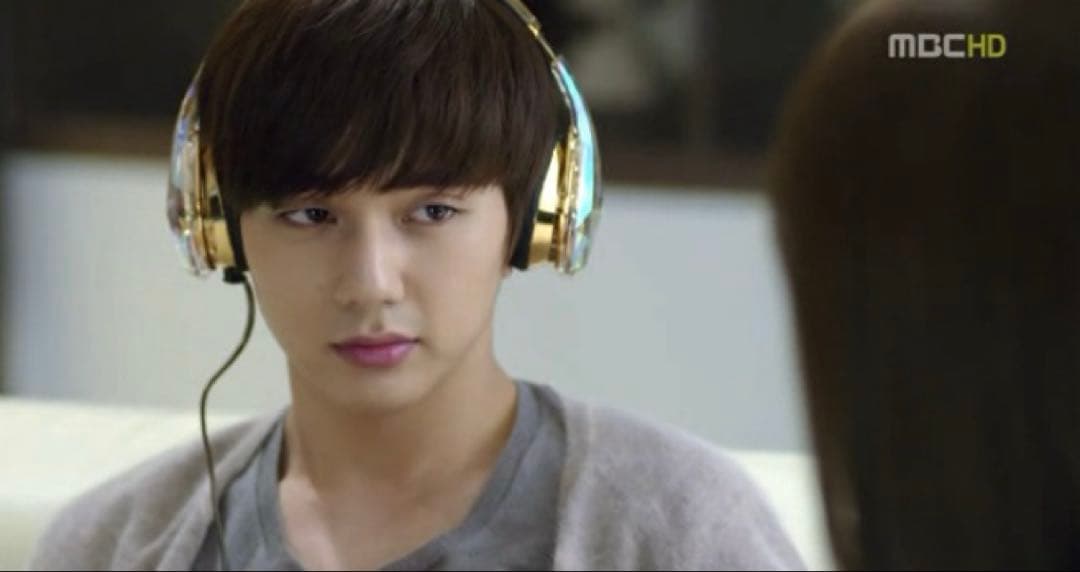 MONSTER DIAMONDZヘッドホン　(ユ・スンホ着用)