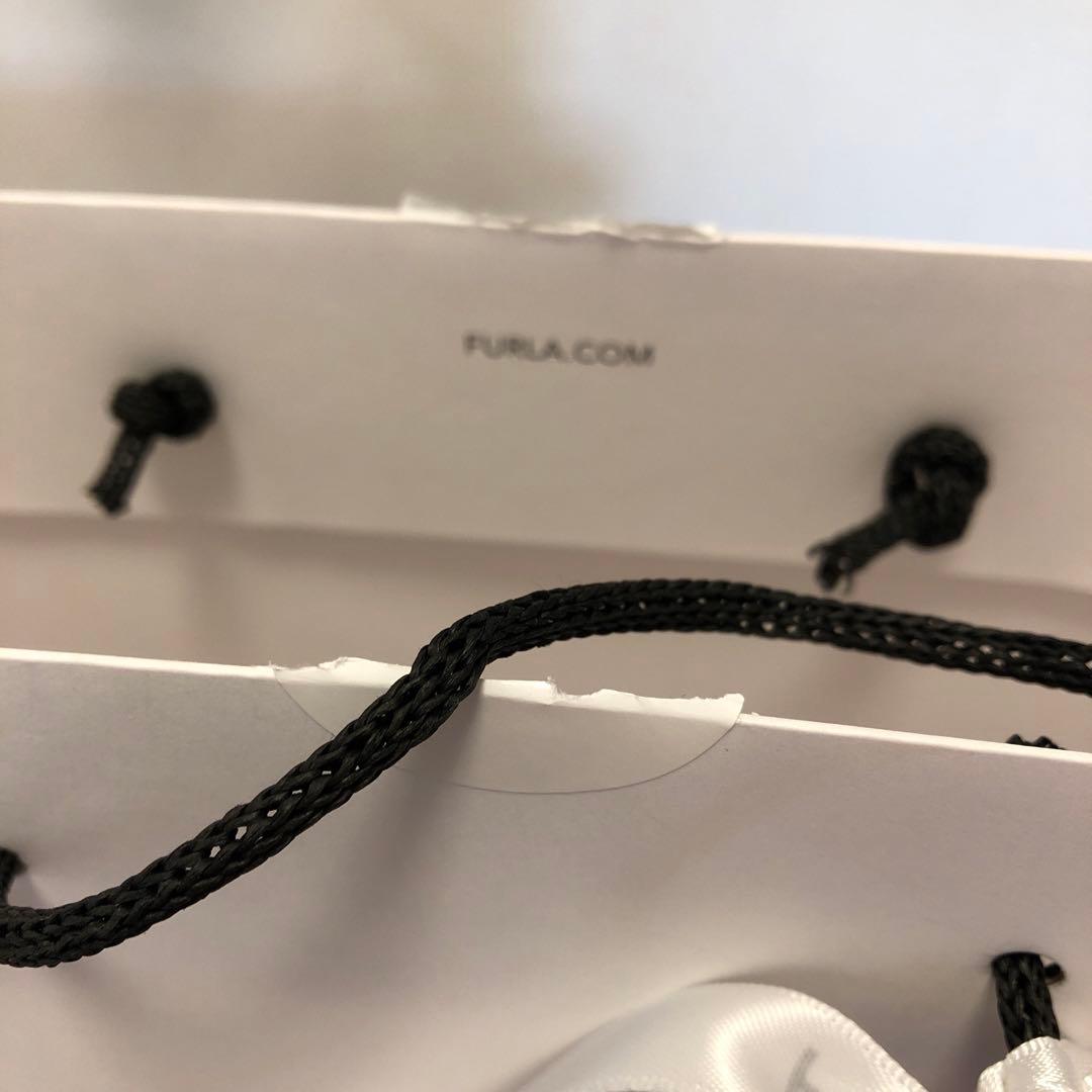 【お値下げ】FURLA☆ 二つ折り財布