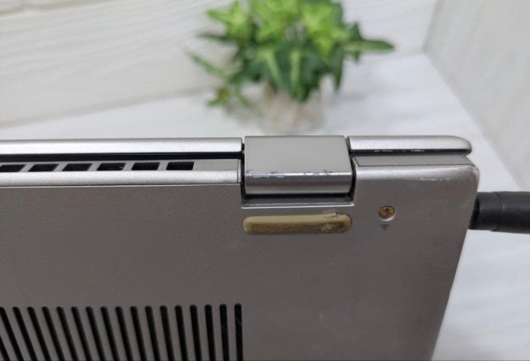 Windows11ノートパソコン　オフィス付き　レノボ　爆速SSD　Wi-Fi