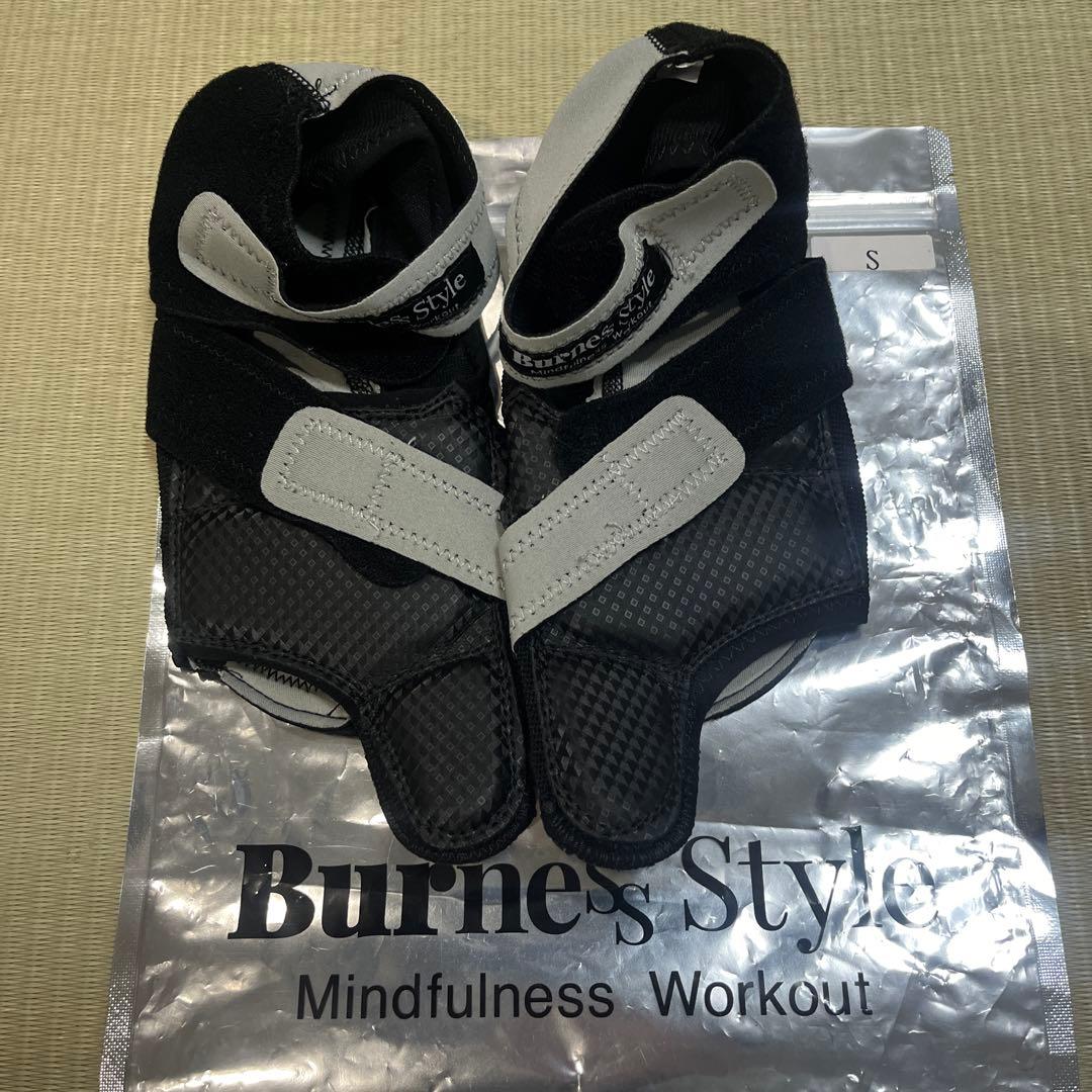 バーネススタイル　グローブ＆シューズセット　Sサイズ