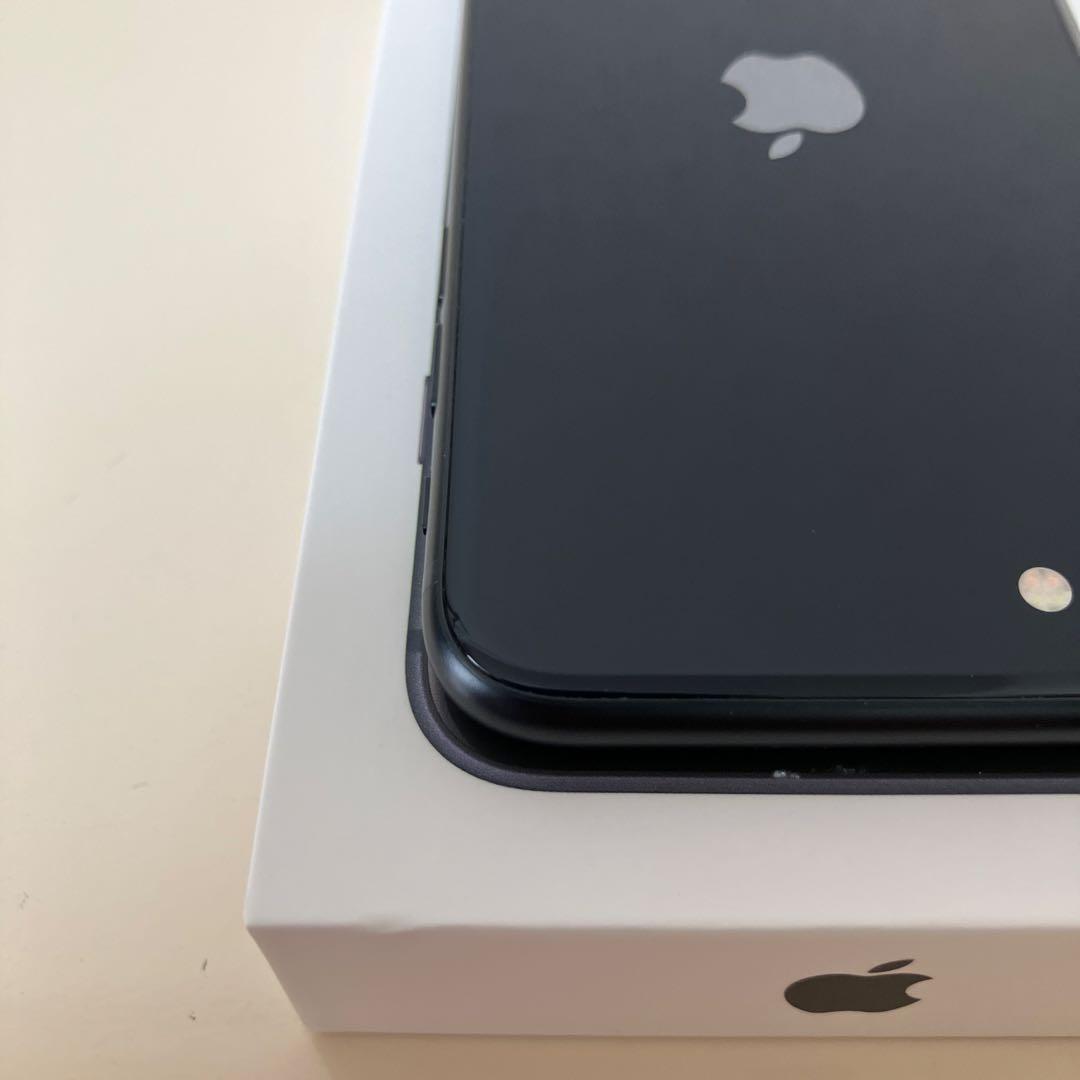 iPhone SE (第3世代) Midnight 64GB