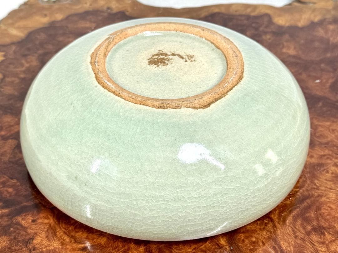 時代物 青磁刻輪花蓋物 捧合 約直径19cm 中国古玩 骨董古美術WWTT376