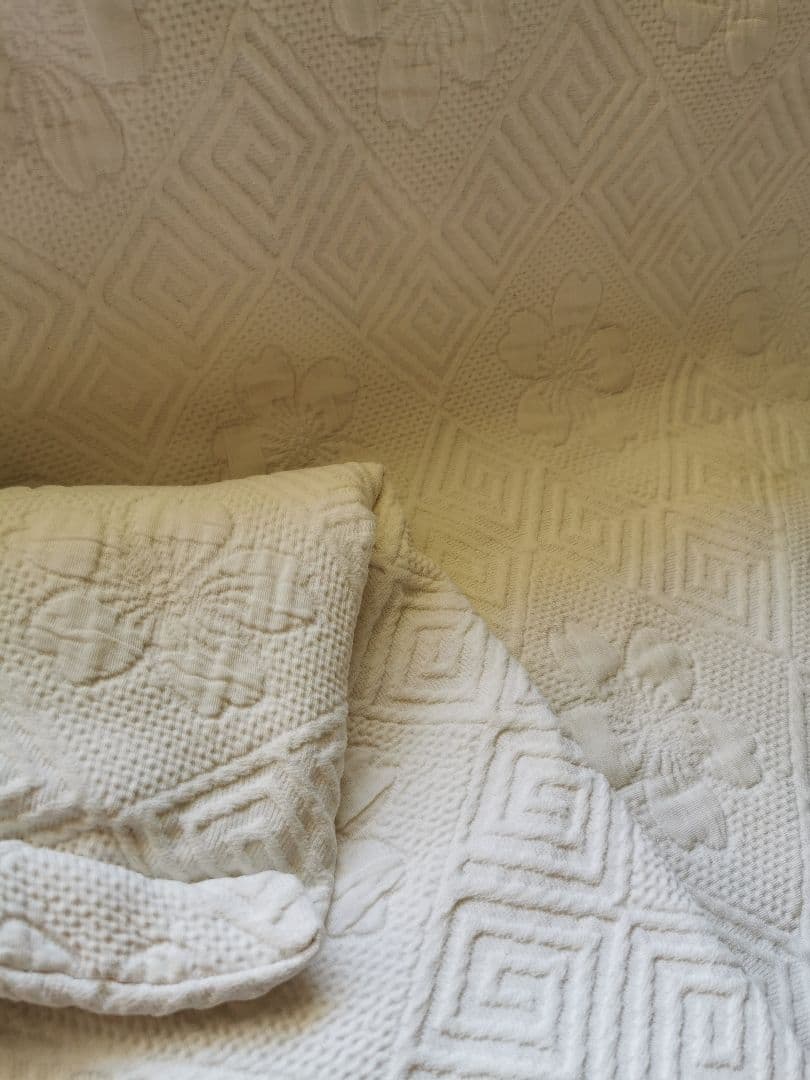 アンティーク ピケドプロヴァンス 桜モチーフ リバーシブルふっくらキルト 垂れ幕