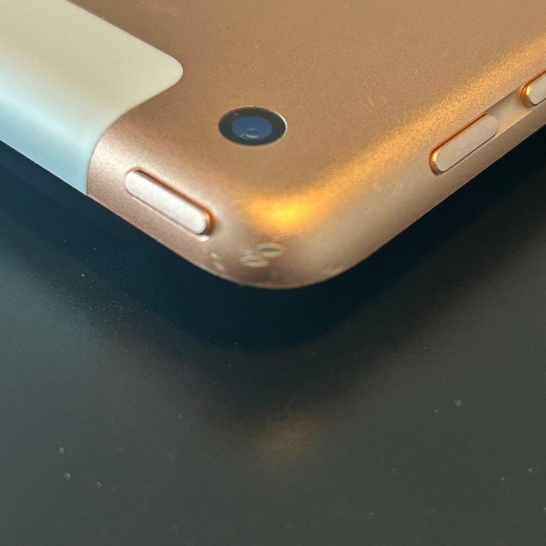 iPad 第6世代 Simフリー 128GB ホワイト