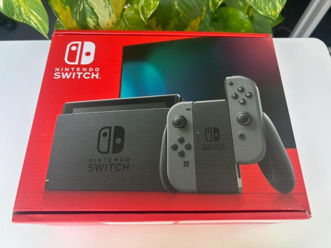 【ほぼ新品】Nintendo Switch バッテリー強化版 グレー