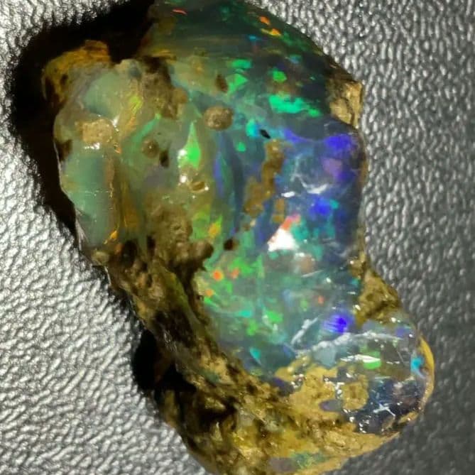 【30CT】エチオピア　プレシャス　オパール　原石　透明　青　鉱物標本　ウェロ産