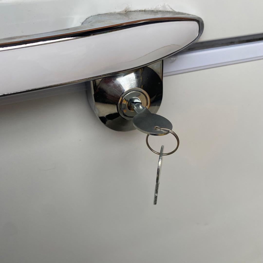 2023年購入 WHITE BEAR 冷凍ストッカー 250L 鍵アリ 100V