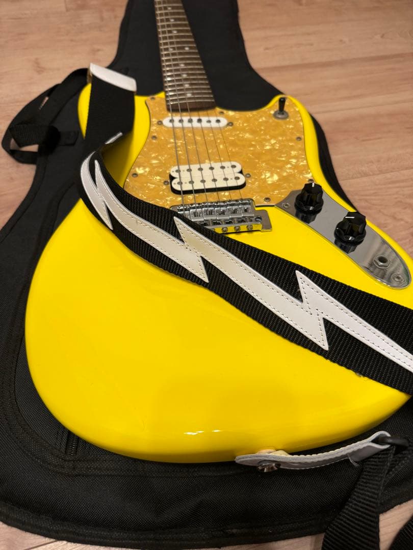 Squier CYCLONE スクワイヤー サイクロン　希少イエローカラー