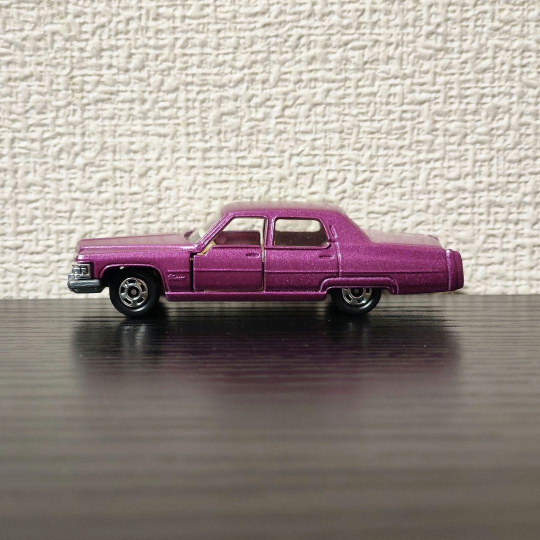 TOMICA　トミカ　キャデラック　フリートウッド メタ紫色　箱付き