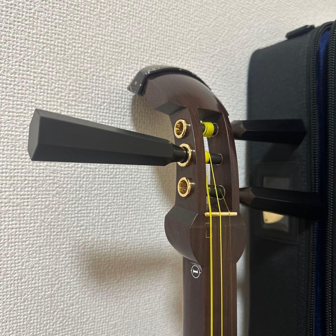 【美品】（特上）津軽三味線セット 紫檀 本体とケース