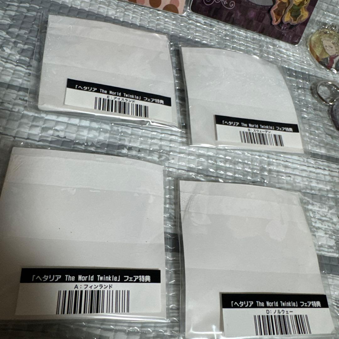 【まとめ売り】　ヘタリア　缶バッジ　アクリルキーホルダー　等