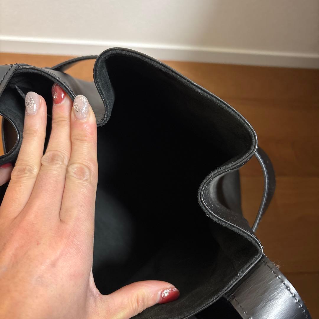 Louis Vuitton エピレザー ブラック バッグ