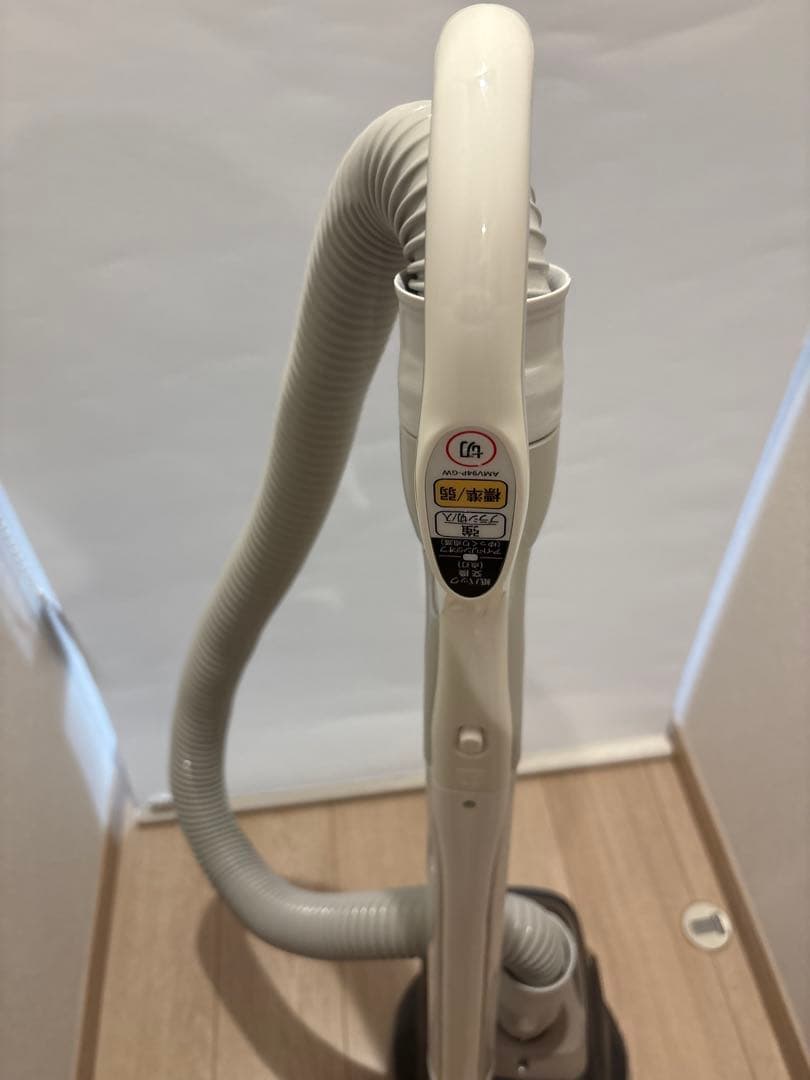 2019年製 Panasonic 紙パック式電気掃除機 MC-PK20