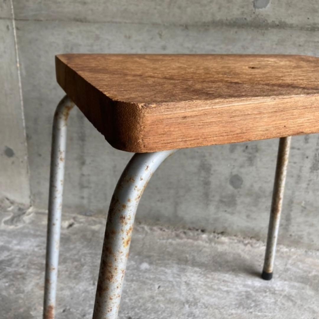 古いスツール チェア 椅子 サイドテーブル 置物台 木製 鉄製 アイアン レトロ