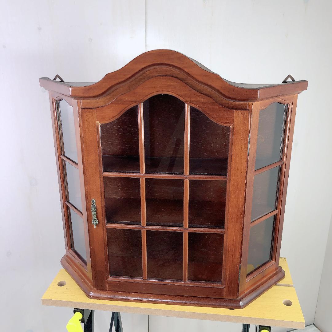 木製キャビネット 飾り棚 アンティーク 壁掛け コレクションケース