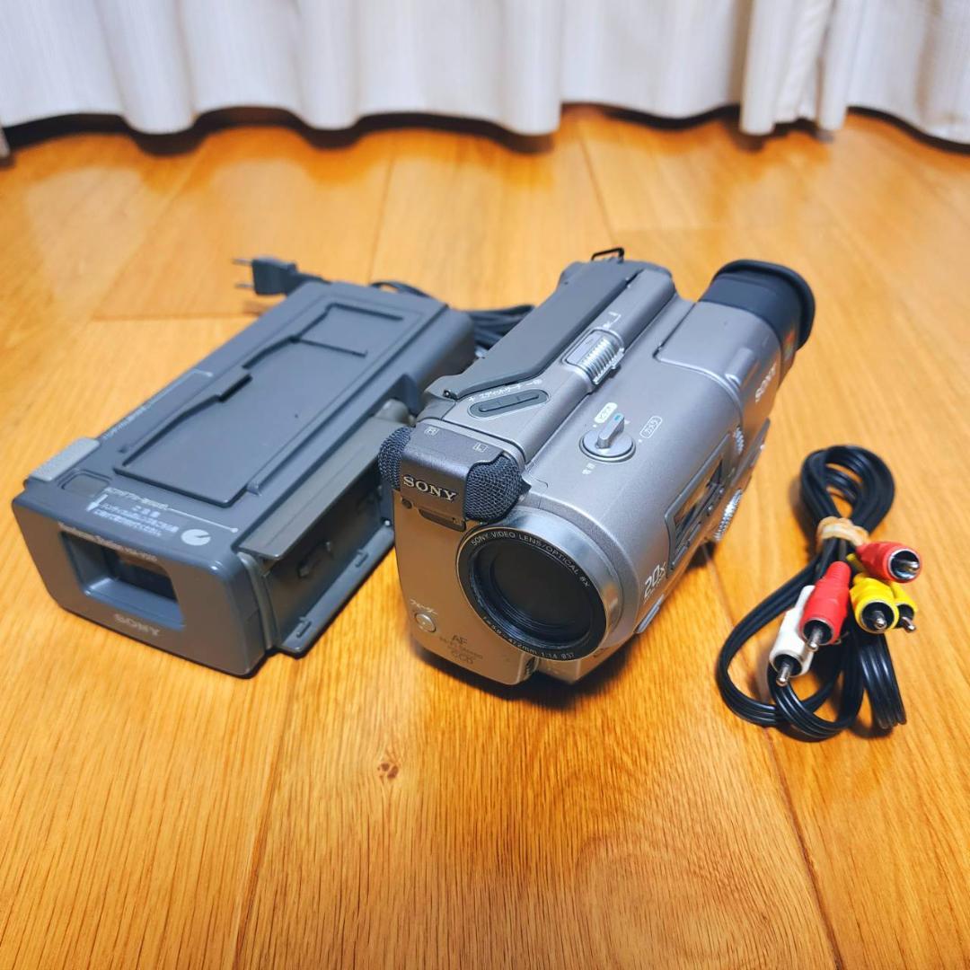【動作確認済】高画質 Hi8 SONY 8ミリ ビデオカメラ CCD-TR2