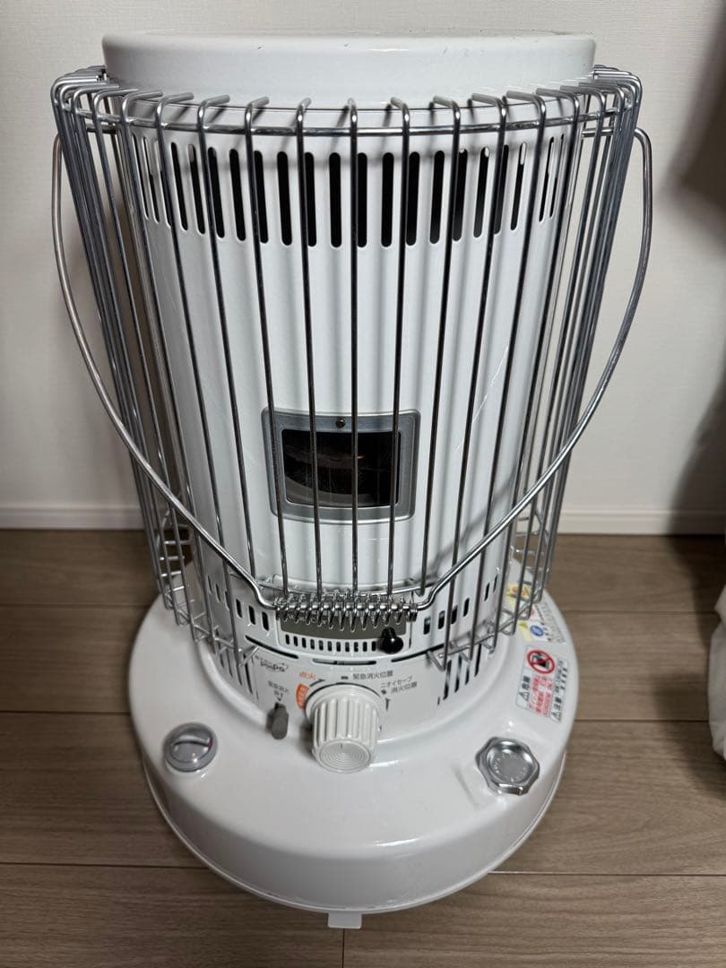 TOYOTOMI ホワイト 円筒形 ストーブ メッシュガード付き