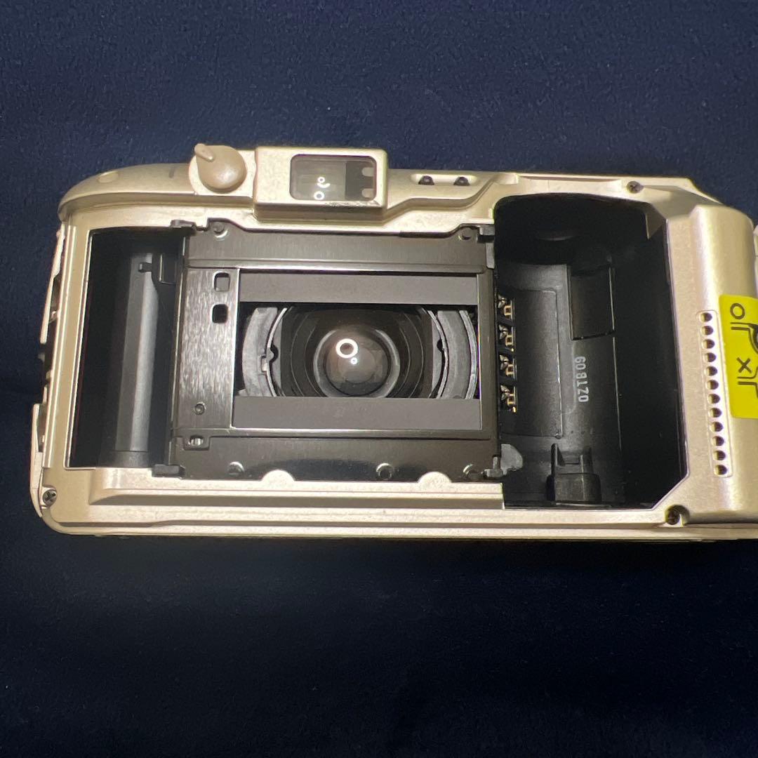 OLYMPUS μ[mju:]-II 80 VF ＋Ricoh R10