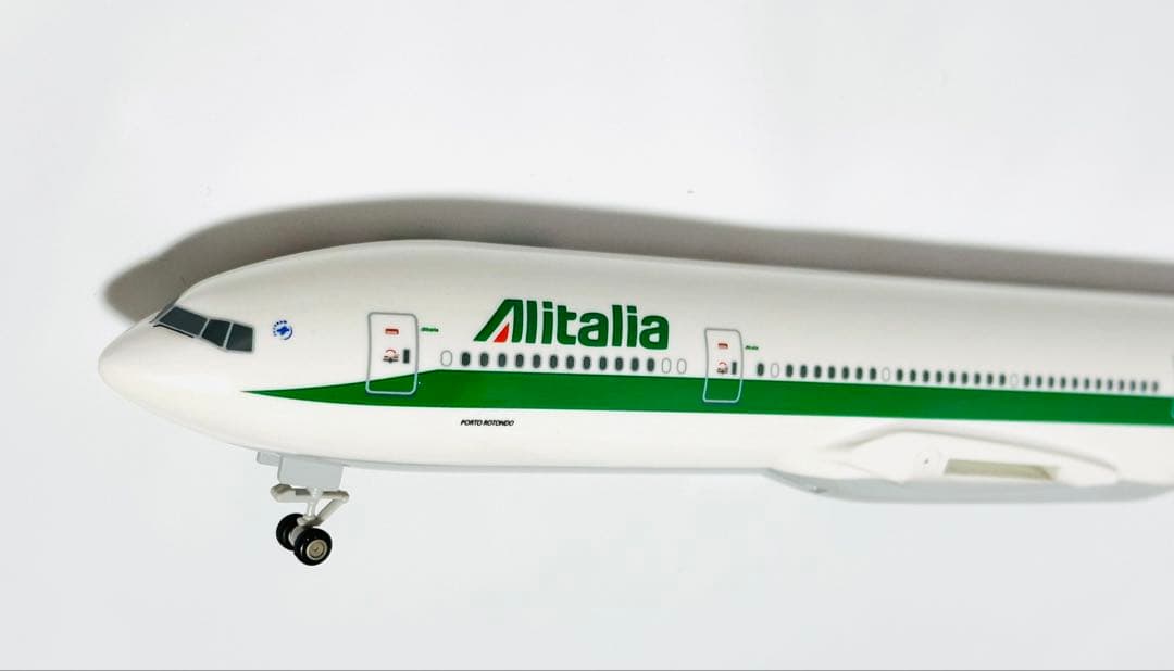 SKYMARKS 1/200 B777-200 Alitaliaアリタリア航空