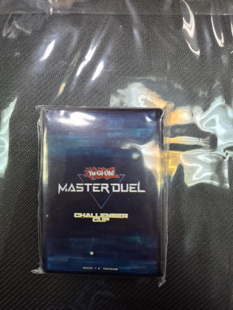 遊戯王　マスターデュエル　公式　スリーブ　黄文字　青背景　50枚入