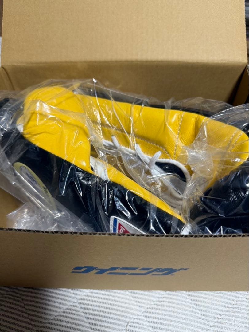 【井上尚弥】Winning ボクシンググローブ 8 oz 黒/黄