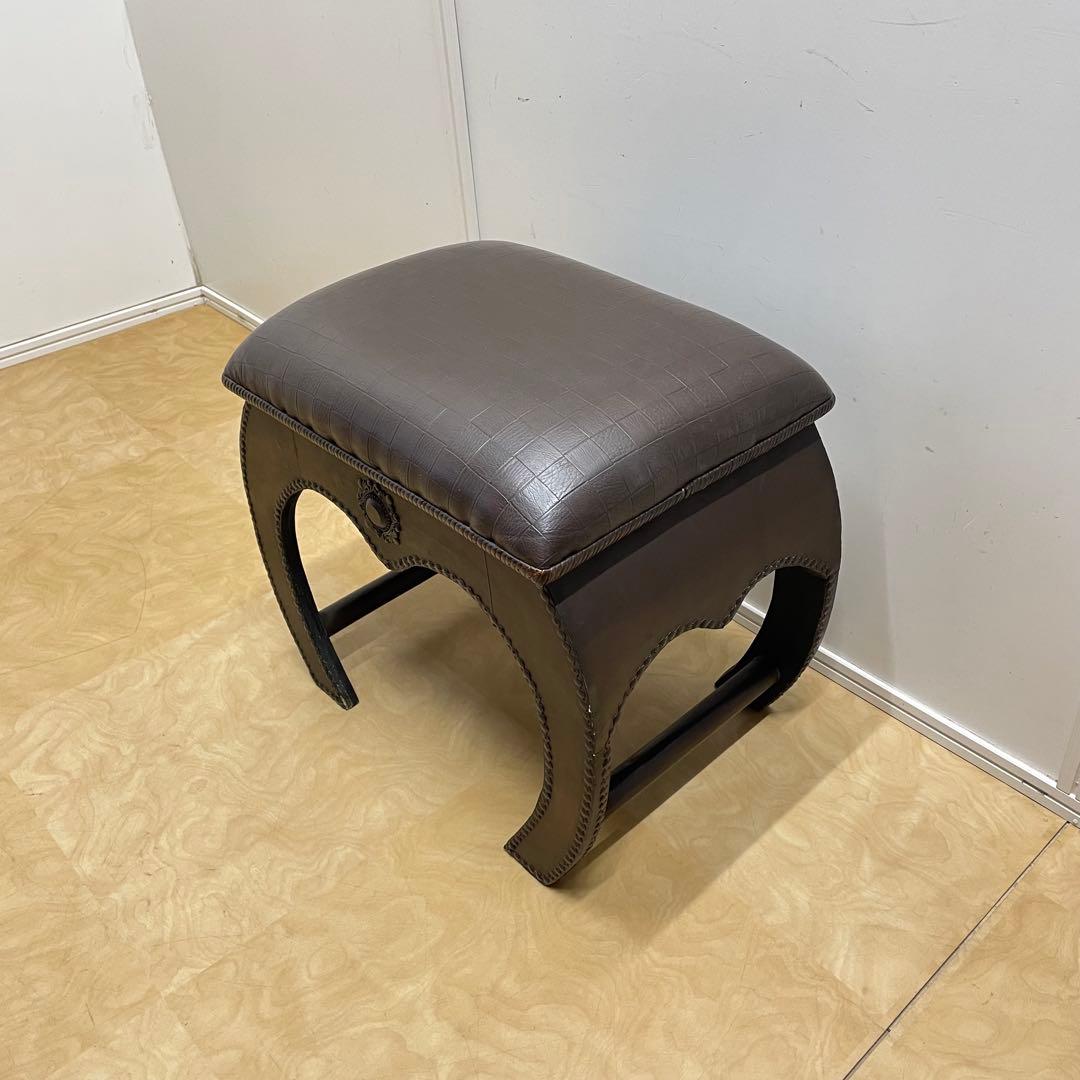 アンティーク調 スツール オットマン 鋲打ち レザー 椅子 イス 英国スタイル
