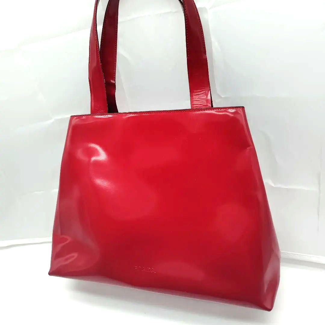 PRADA 　プラダ　エナメルレザー　 トートバッグ 赤
