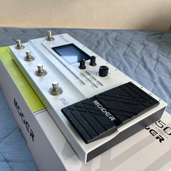 MOOER GE250 アンプモデリング・マルチエフェクト