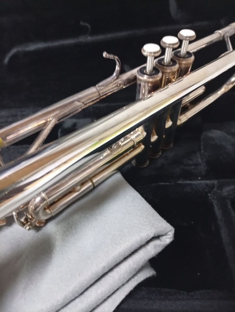 YAMAHA YTR4335G トランペット 本体　純正ケース付き