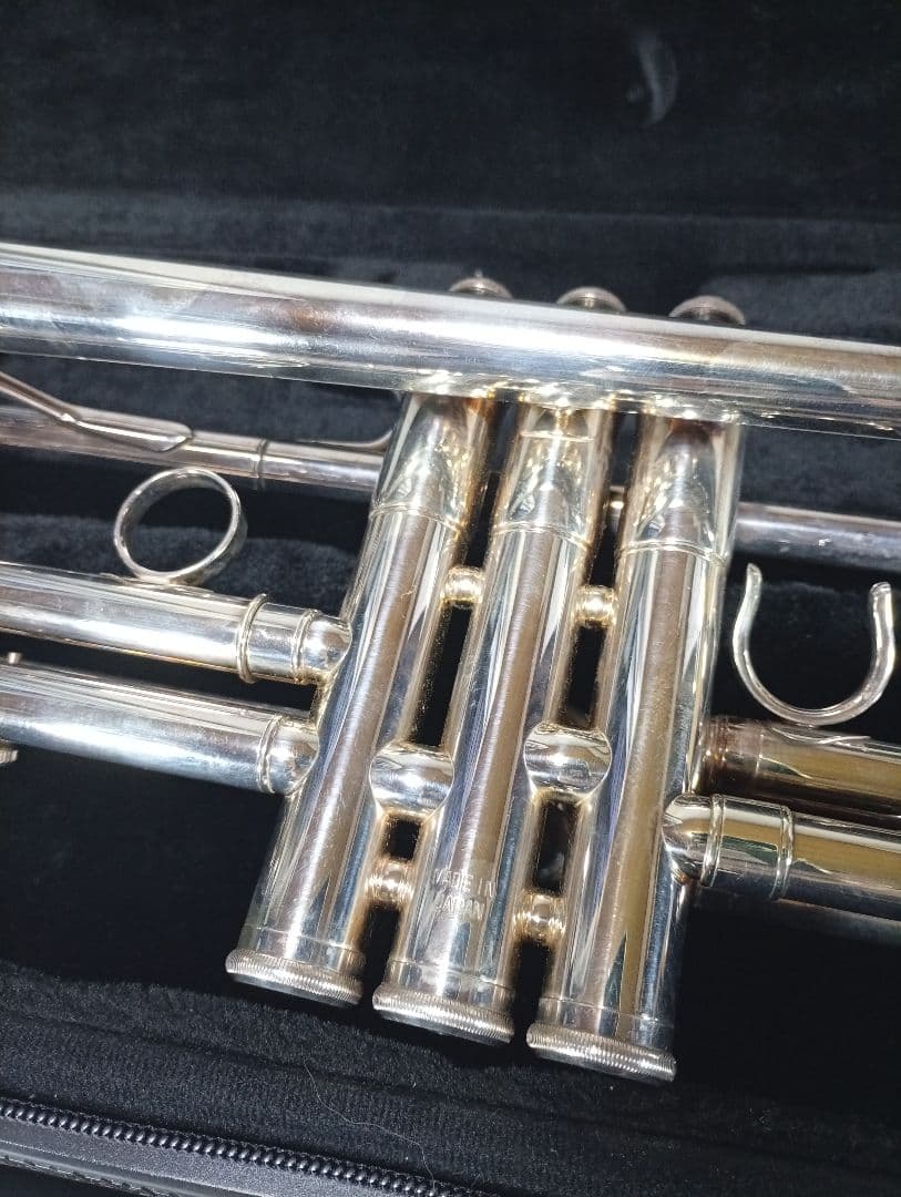 YAMAHA YTR4335G トランペット 本体　純正ケース付き