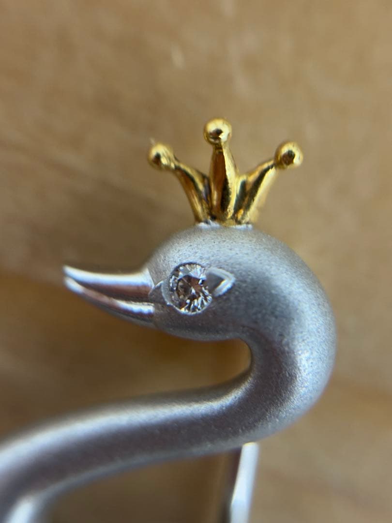 TASAKI K18WG白鳥モチーフダイヤモンドブローチ