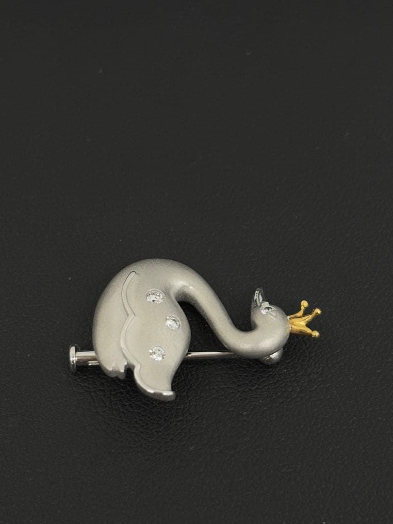 TASAKI K18WG白鳥モチーフダイヤモンドブローチ