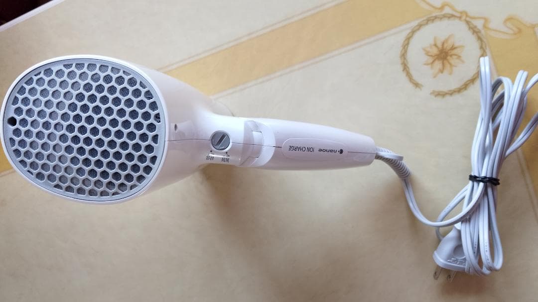 【美品】パナソニック ヘアドライヤー EH-NA5A 海外対応 2018年製