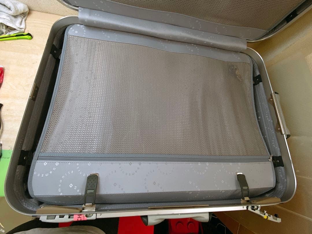 J*n様 Samsonite サムソナイトスーツケース 大型ハードタイプ チャコ