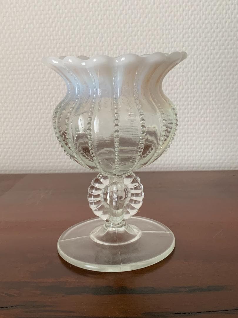 ✨SALE✨オールドフェントン花瓶　薊　オパールセントガラス　置物　アンティーク