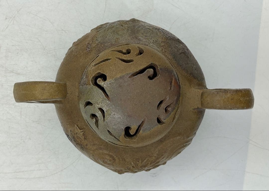 【３０】★細工物の名工・小山一草先生　備前焼龍香炉　四方桟共箱★