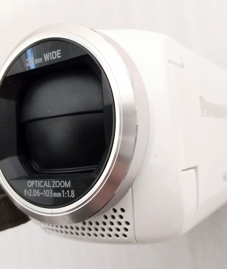 【美品・付属品完備】パナソニック ビデオカメラ HC-V520M