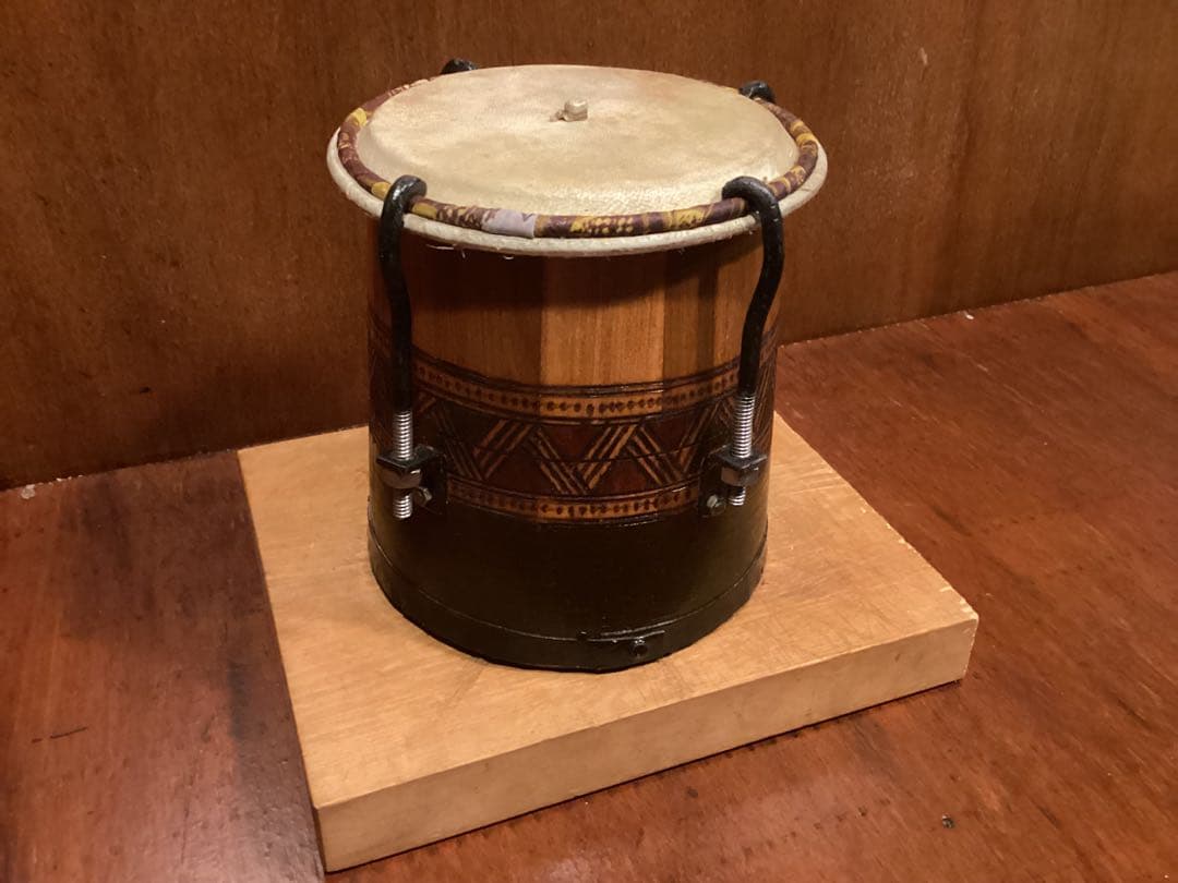 【希少】Lua Rasta 工房製 クイーカ ／バイーア製 彫刻入り