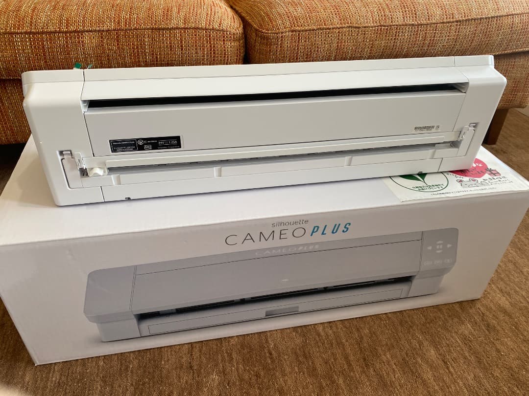 CAMEO4 PLUS カッティングマシン 箱付き