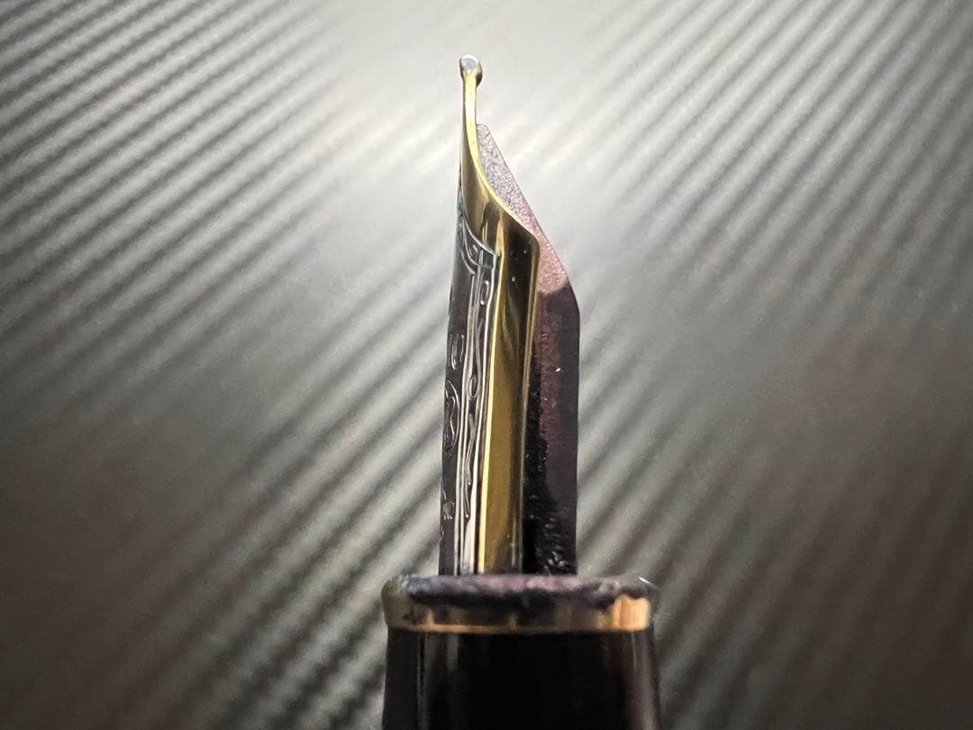 モンブラン マイスターシュテュック 144 万年筆 F 細字 ブラック 中白