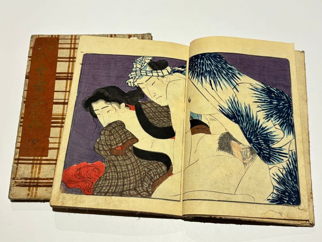 歌川国芳画「吾妻文庫」彩色木版刷り 2冊|浮世絵 艶本 春画 和本 江戸時代