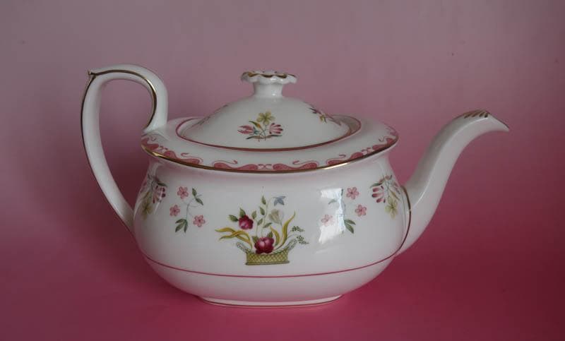 ウェッジウッド ビアンカ ラージ　ティーポット 英国製 容量1200m 2471