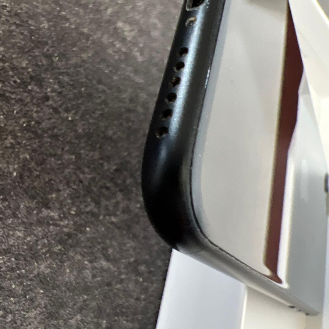 【美品】Apple iPhone SE (第3世代) 128GB バッテリ84%