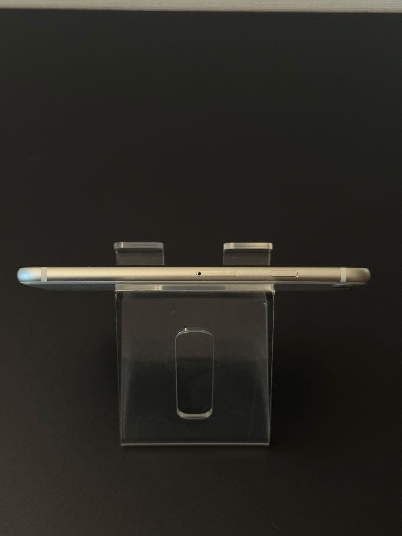 極美品 256GB Apple iPhone SE 3 第三世代 ホワイト